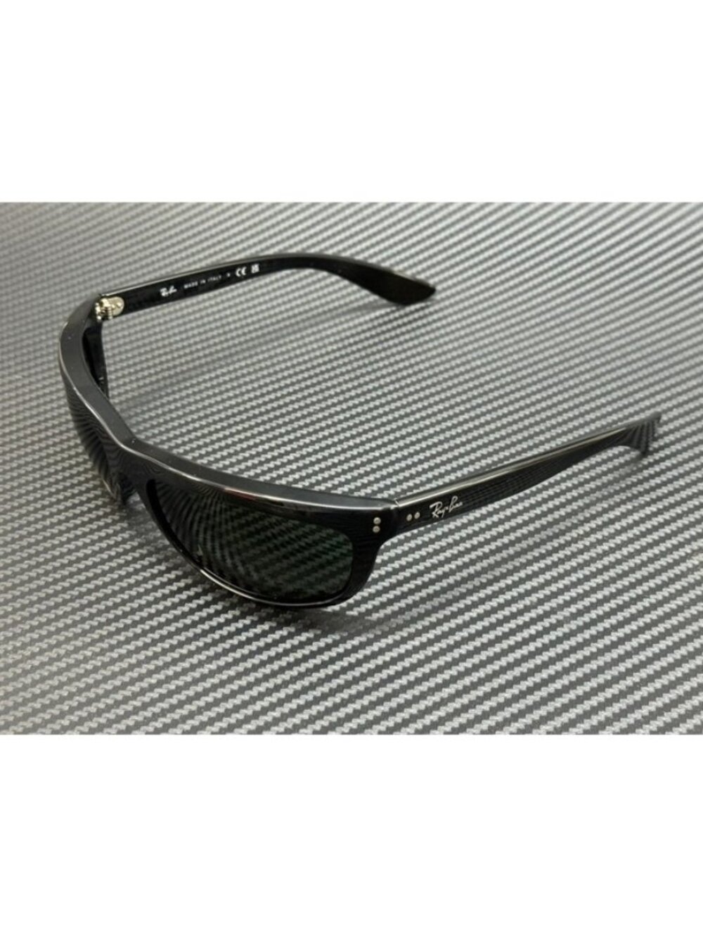 New Ray-Ban Men  Sunglasses --